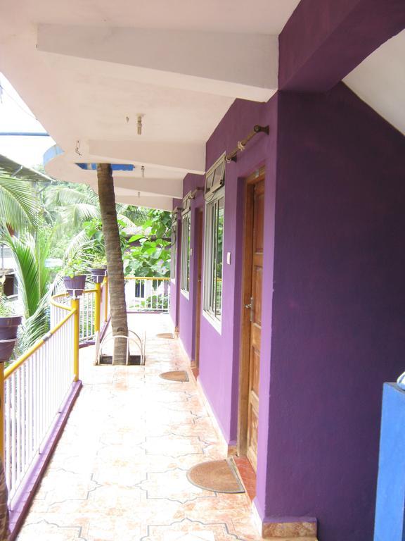 Jbl Guest house